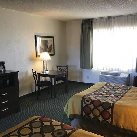 Super 8 By Wyndham Wendover Exterior foto
