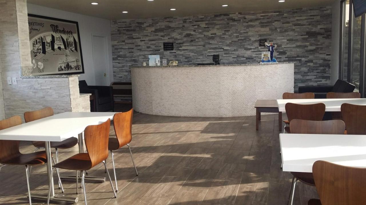 Super 8 By Wyndham Wendover Exterior foto